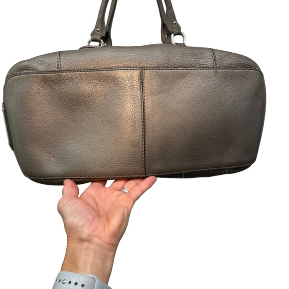 Cole Haan leather convertible handbag. Gray pebbled leather. Gorgeous! - Picture 5 of 10